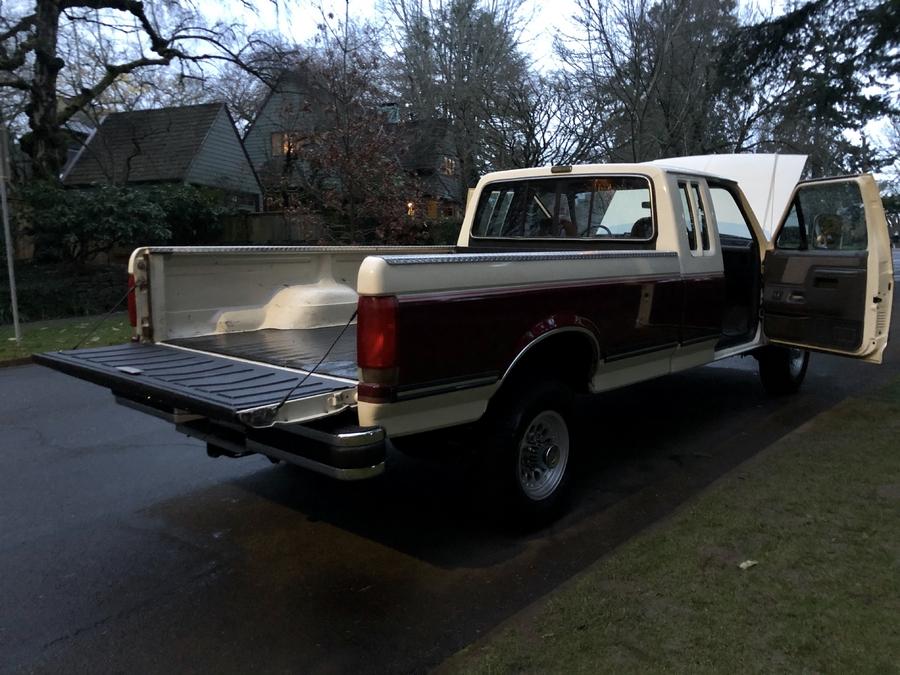 1989 Ford F-250 Lariat XLT HD 4X4 [well serviced and maintained]