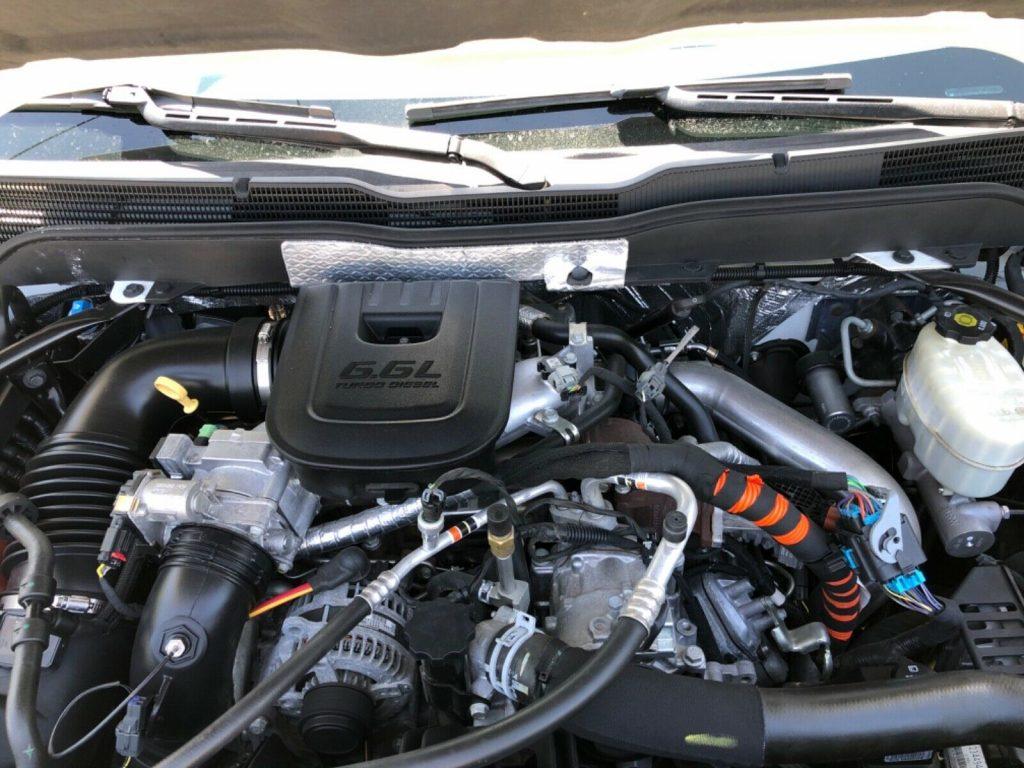 2015 Chevrolet Silverado LT 2500 Crew Cab 4×4 [fully loaded]