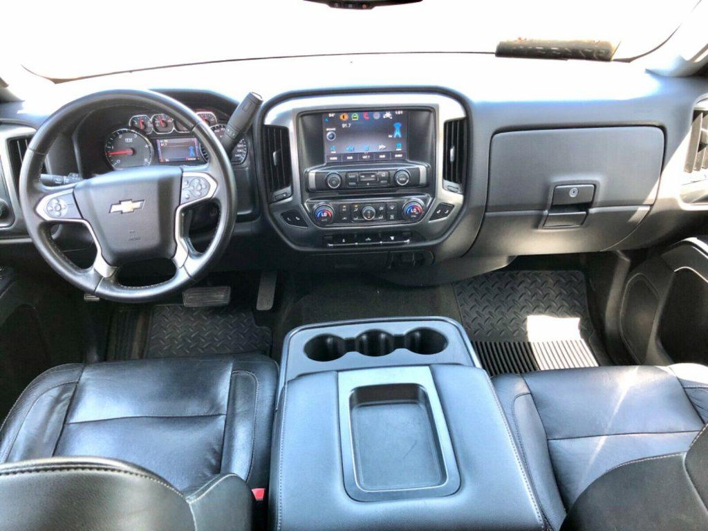 2015 Chevrolet Silverado LT 2500 Crew Cab 4×4 [fully loaded]