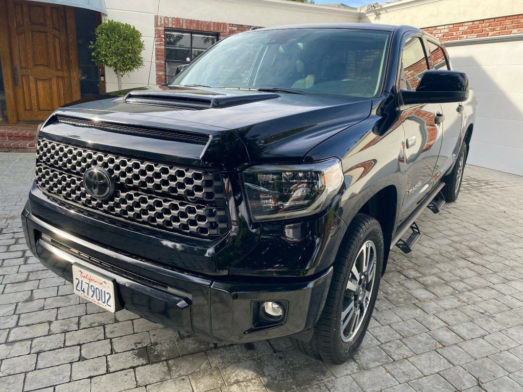 2019 Toyota Tundra 4X4 SR5 Crewmax TRD Sport PACKAGE [Always professionally detailed]