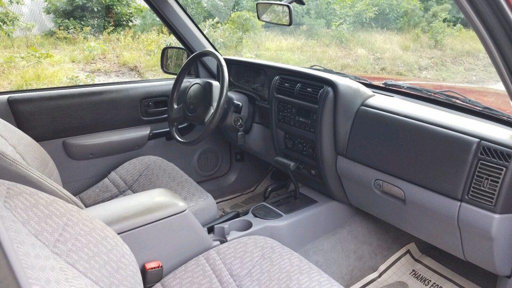 1998 Jeep Cherokee Sport 2door 4×4 [beautiful and very original]