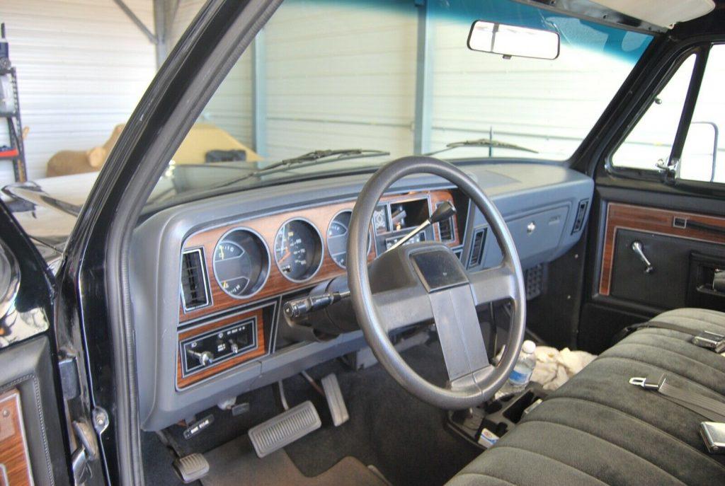 1985 Dodge Power Wagon Shorty 4×4 [new parts]