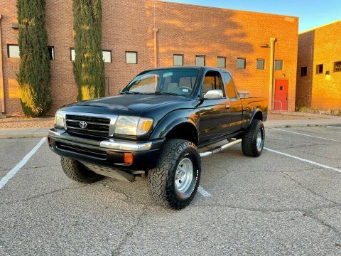1999 Toyota Tacoma Limited 4&#215;4 [well serviced original] for sale