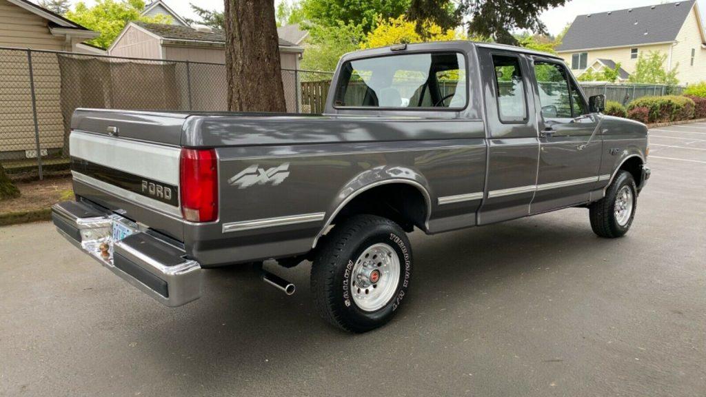 1993 Ford F-150 XLT Extended Cab 4×4 [very well taken care of]