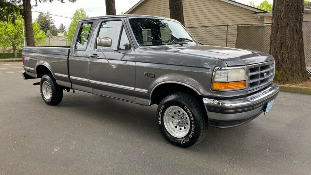 1993 Ford F-150 XLT Extended Cab 4×4 [very well taken care of]