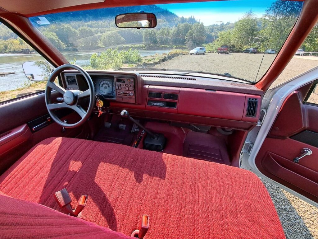1990 Chevrolet C/K 1500 Pickup 4×4 [garage kept in immaculate shape]