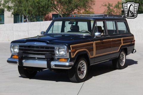 1989 Jeep Wagoneer 4&#215;4 [recently refreshed] for sale