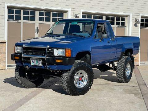1985 Toyota Hilux Fully 4&#215;4 [Restored] for sale