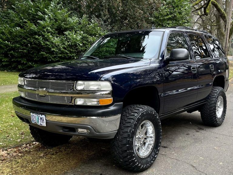 2006 Chevrolet Tahoe LS 4DR 4X4 Lifted SUV for sale