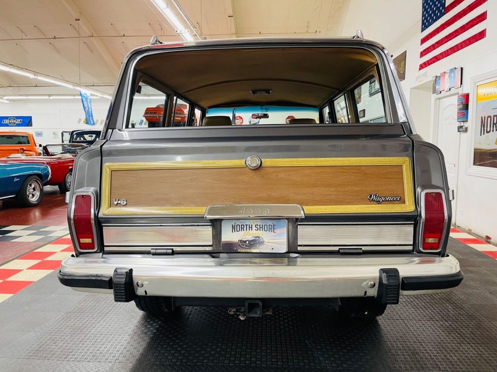 1987 Jeep Wagoneer – 4X4 Restored Condition