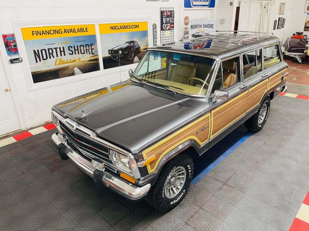 1987 Jeep Wagoneer – 4X4 Restored Condition