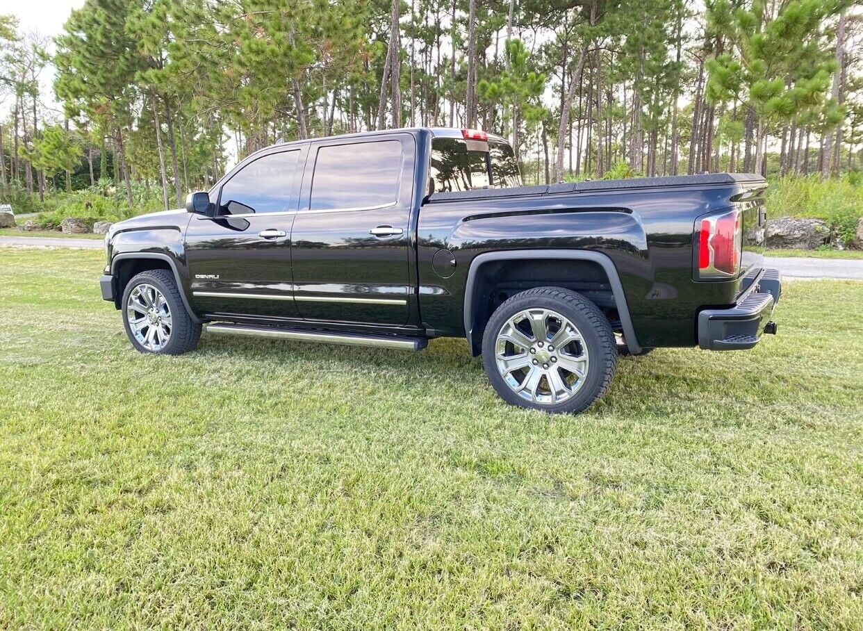 Gmc Sierra Denali Crew Cab Excellent Shape For Sale