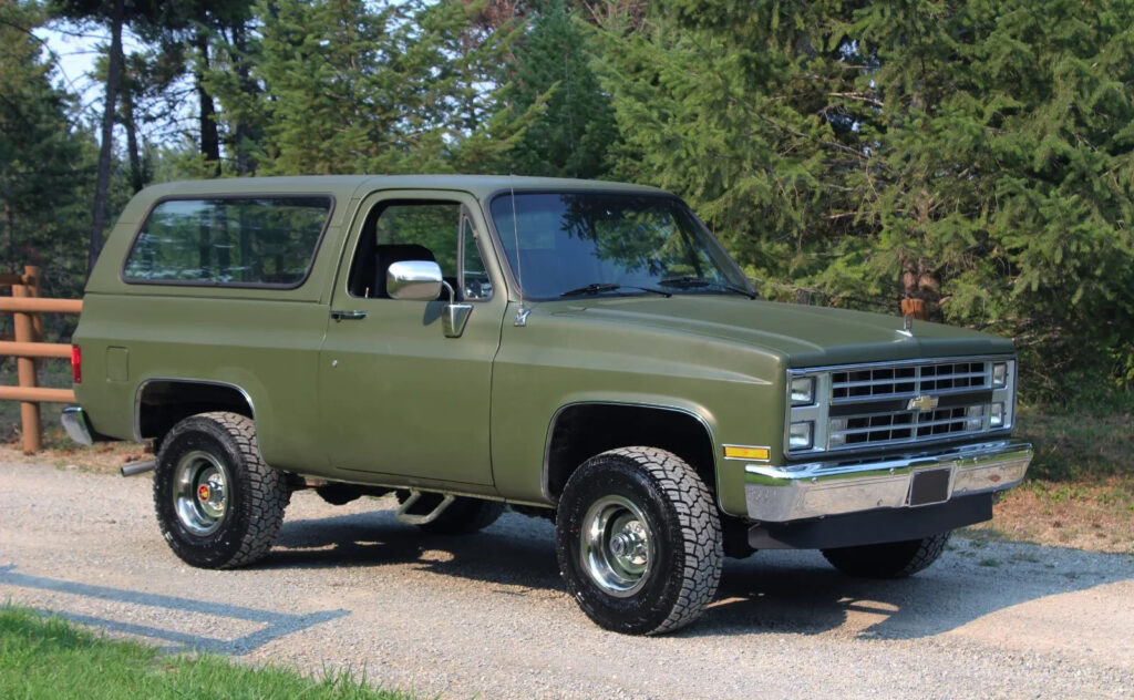 1985 Chevrolet K-5 Blazer, 4×4 [refurbished]