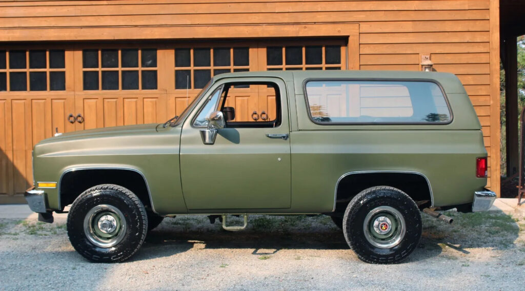 1985 Chevrolet K-5 Blazer, 4×4 [refurbished]