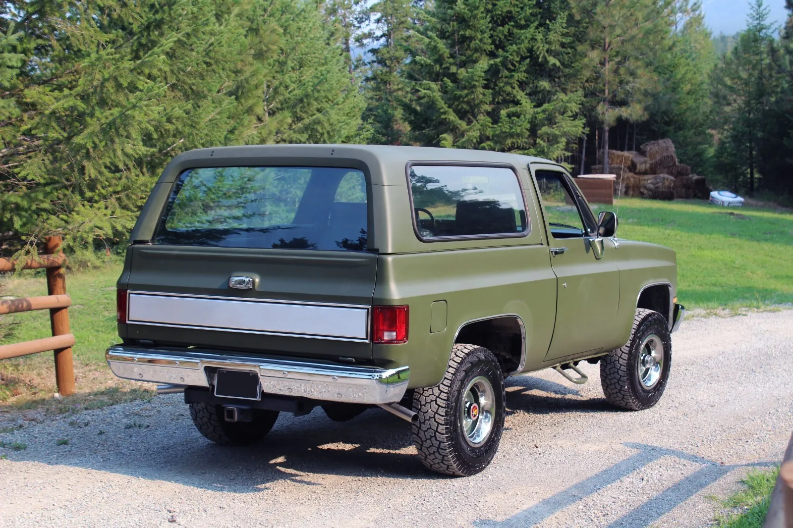 1985 Chevrolet K-5 Blazer, 4×4 [refurbished]