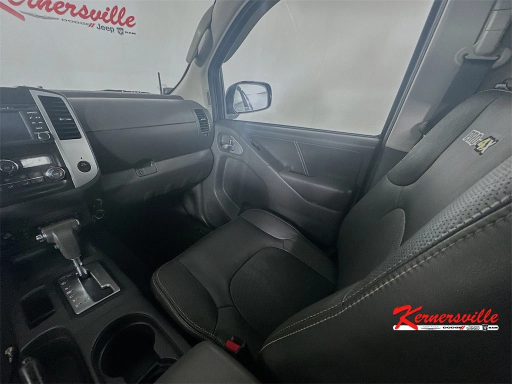 2018 Nissan Frontier Pro-4x 4WD 4dr Pickup Truck Navigation Sunroof