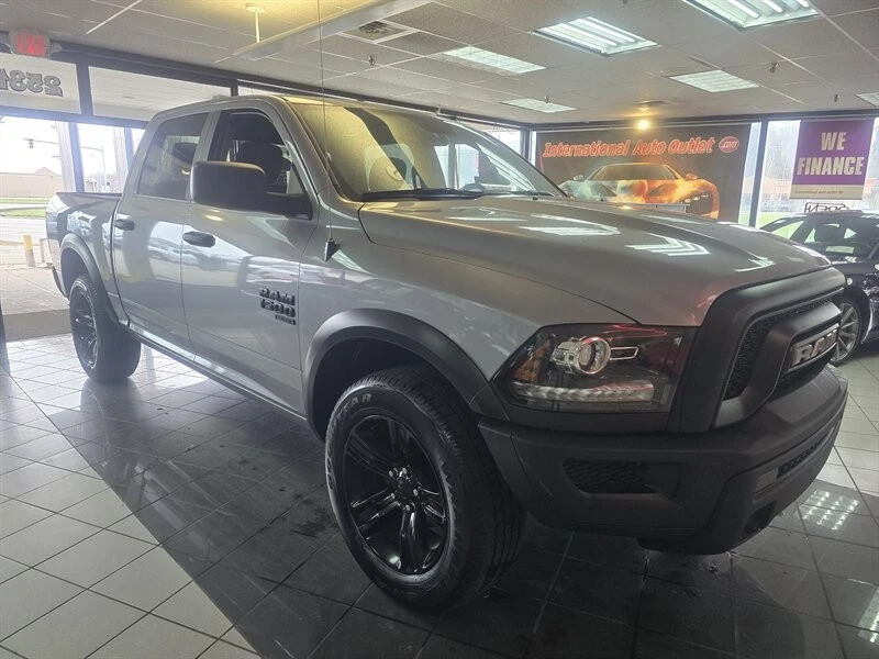 2024 RAM 1500 Warlock 4DR CREW CAB 4X4