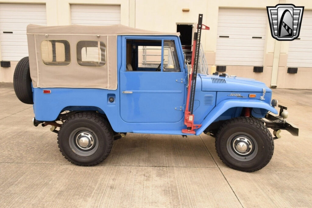 Blue 1974 Toyota FJ40 Other I6 4-Speed Manual